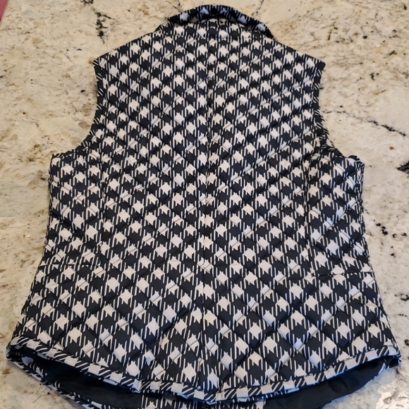 Michael Kors Blue And WhiteHoundstooth Puffer Vest - Picture 4 of 8